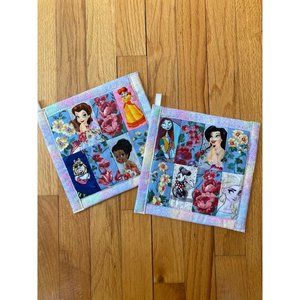 Set of 2 Disney Girls Princesses Quilted Pastel Pot Holders 7 x 8.5in w Hang Tag